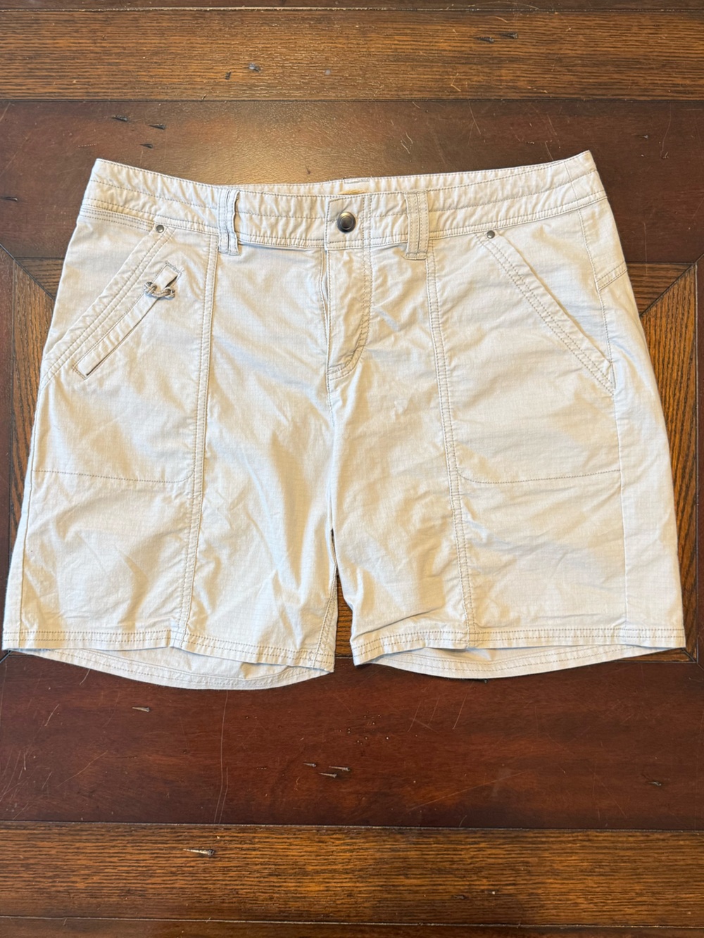 Title Nine Lightweight Beige Casual Shorts